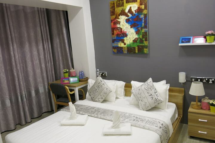 Room 16 of 34