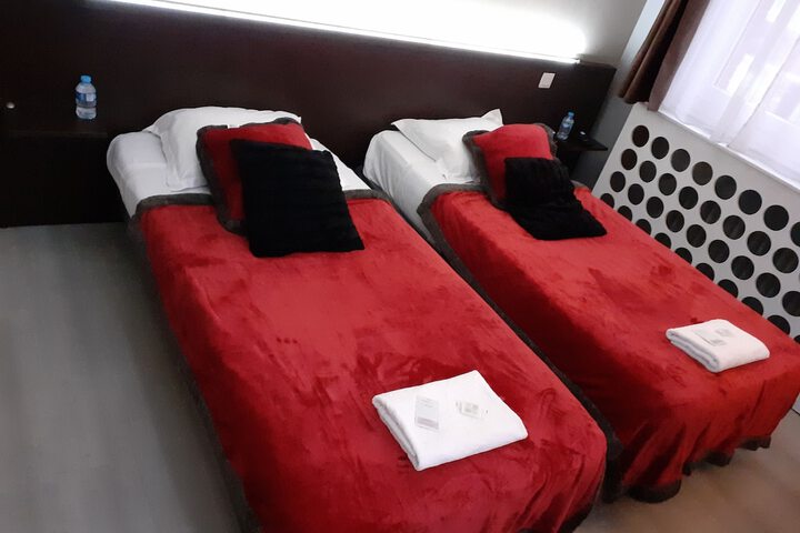 Room 7 of 15