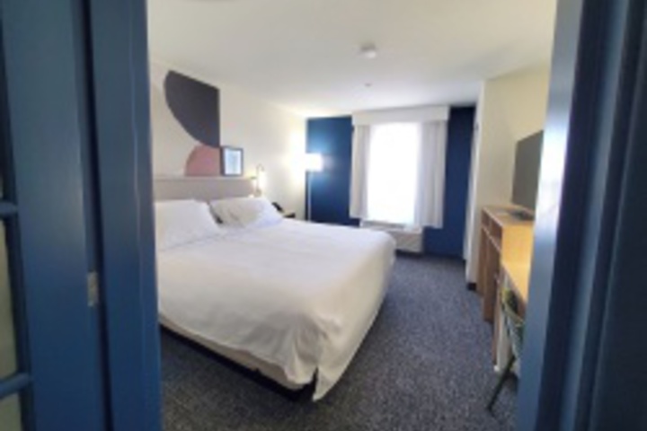 Room 187 of 336