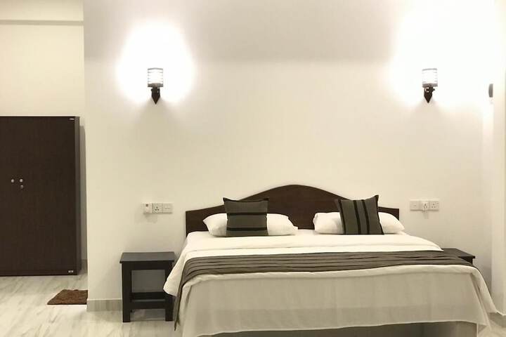 Room 6 of 56