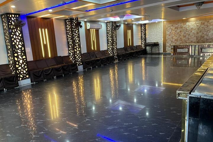 Ballroom/Hall 9 of 16