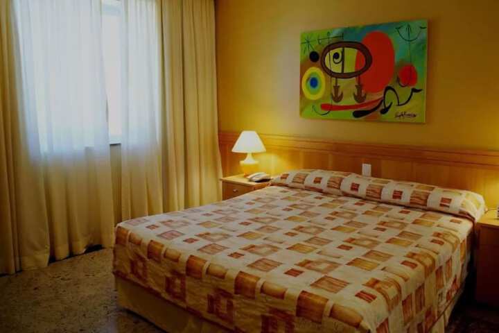 Room 6 of 47