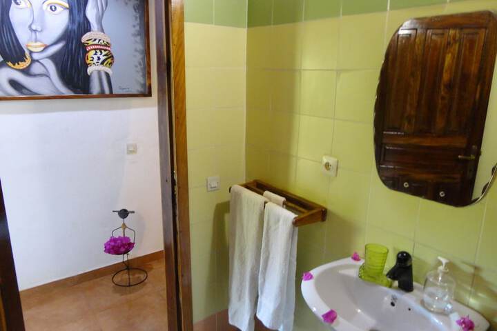 Room 30 of 51