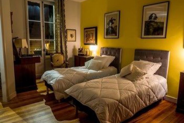 Room 12 of 33
