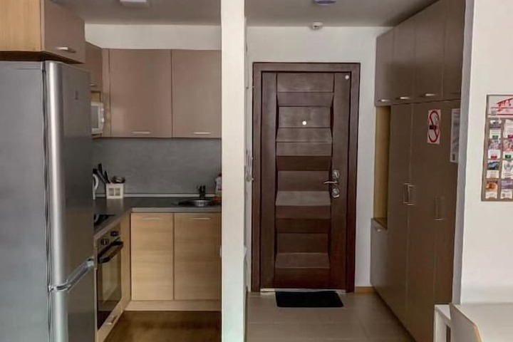 Room 6 of 36