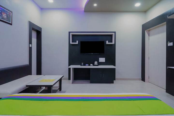 Room 5 of 19