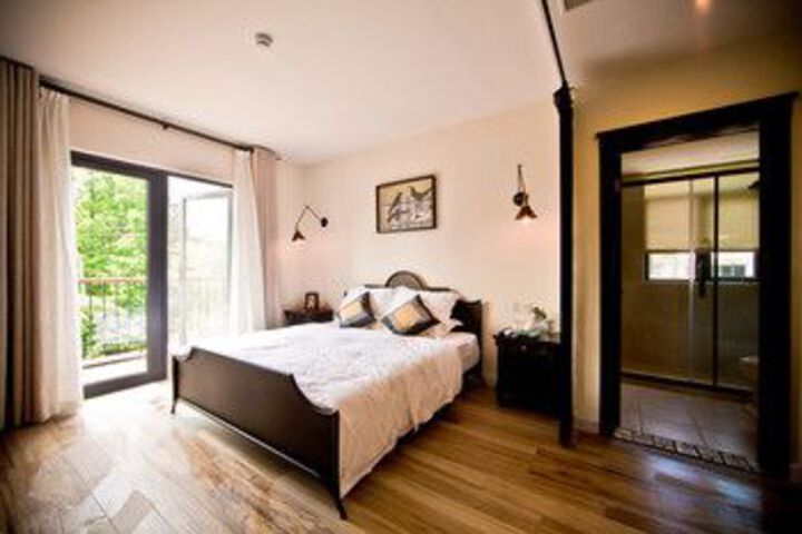 Room 15 of 37