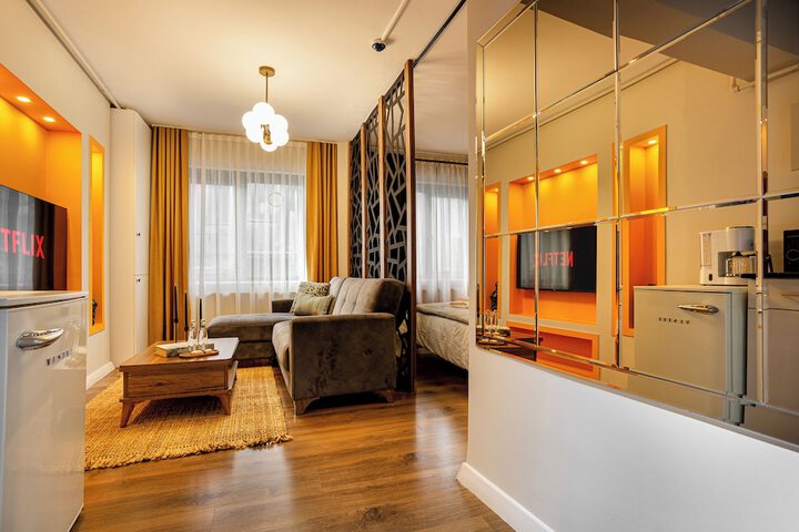 Room 4 of 55