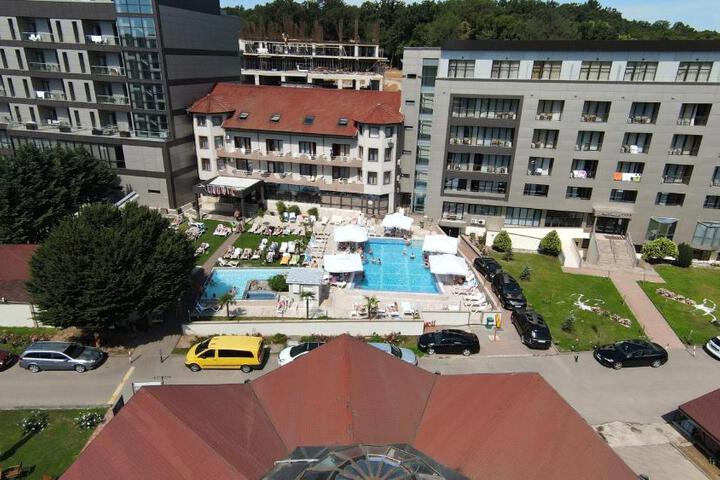 Hotel President