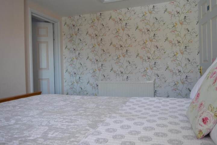Room 4 of 74
