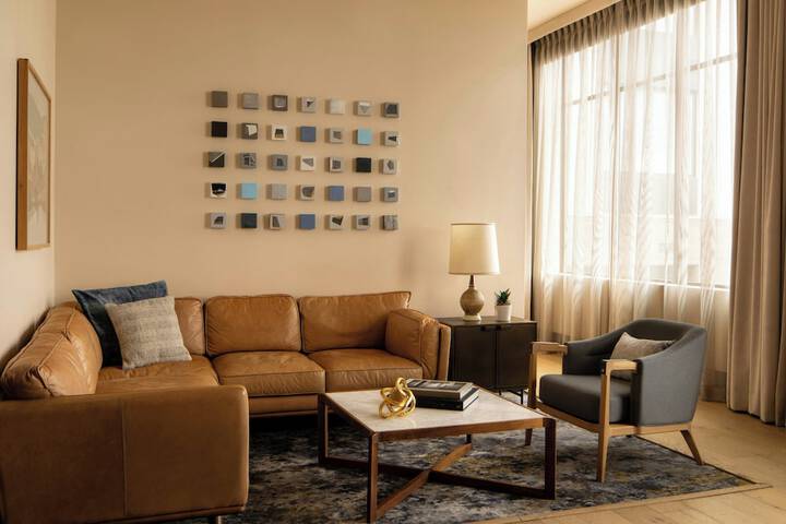 Room 14 of 77
