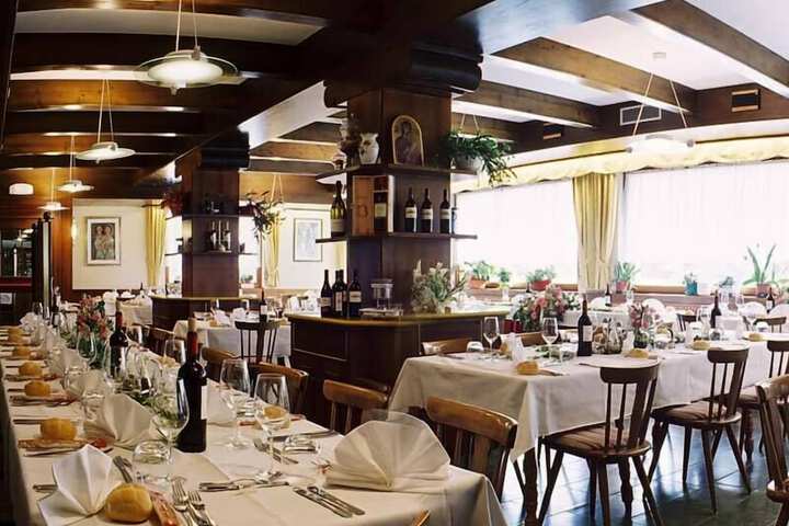 Dining Photos