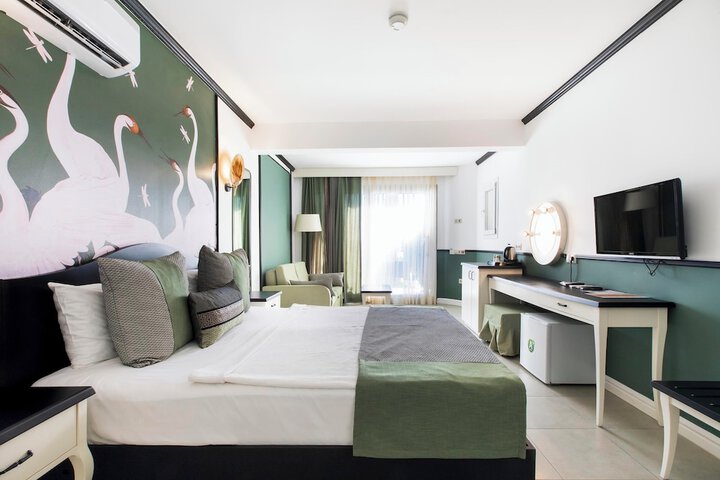 Room 14 of 50