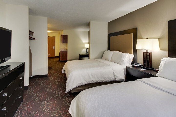 Room 21 of 77