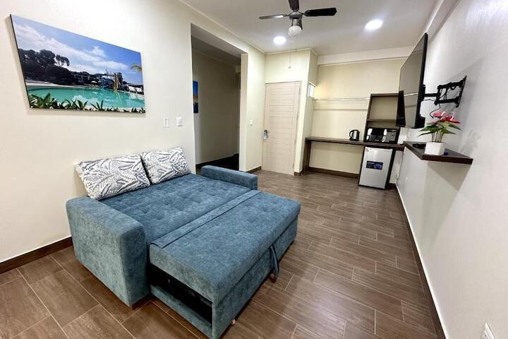 Room 83 of 214
