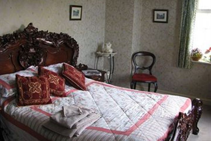 Room 3 of 6