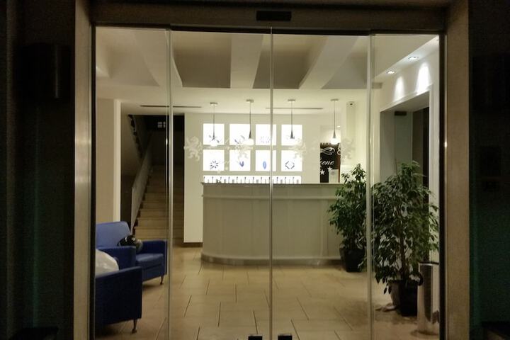 Guest Lobby