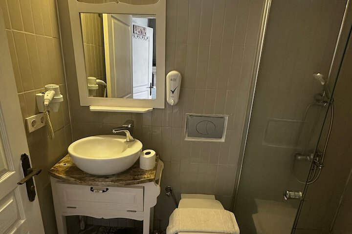 Room 31 of 42