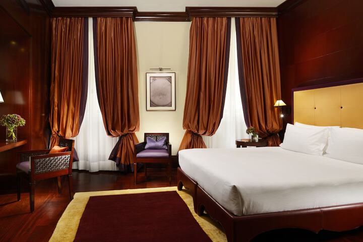 Room 5 of 70