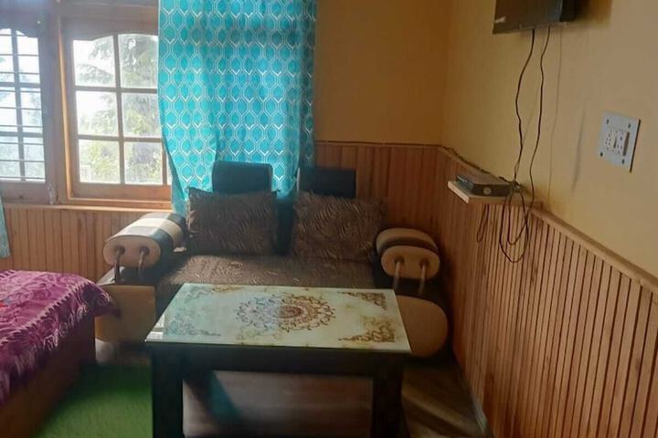 Room 26 of 50