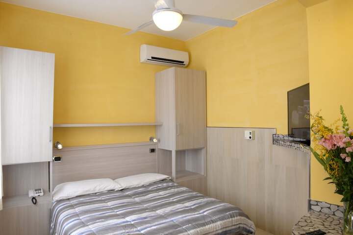Room 8 of 55