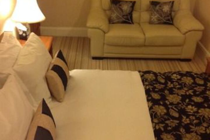 Room 15 of 17