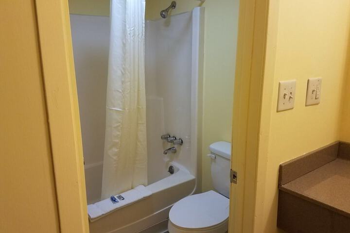 Standard Single Room 1 King Bed Refrigerator, Microwave (3 of 5)