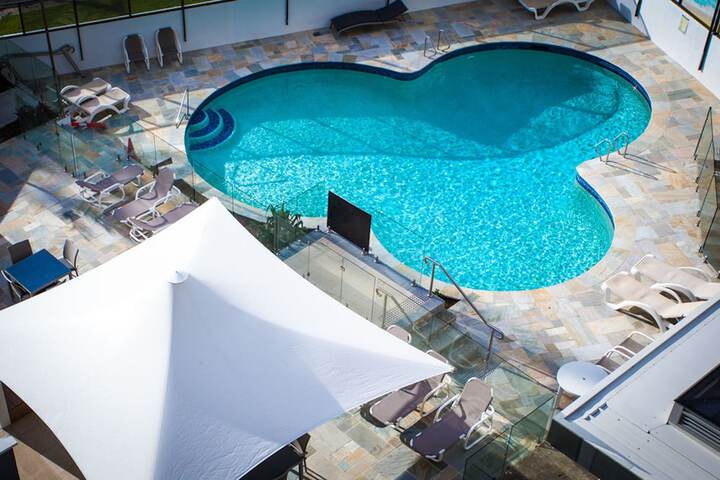 Pool 64 of 96