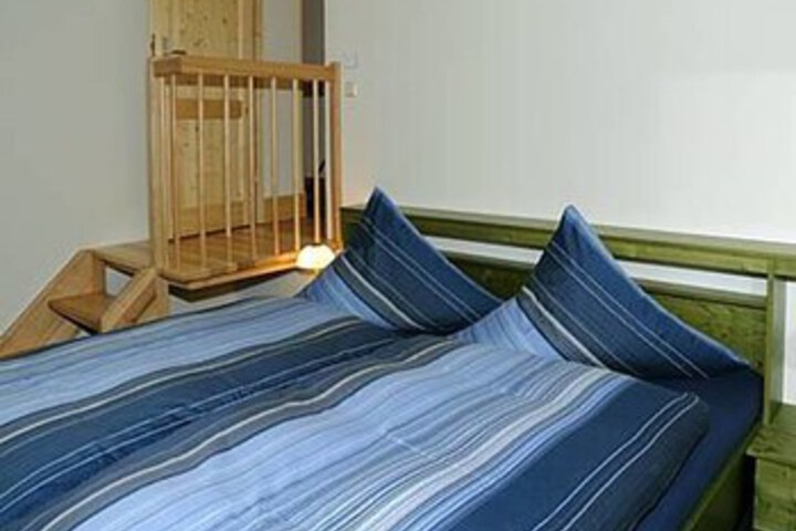 Room 14 of 22