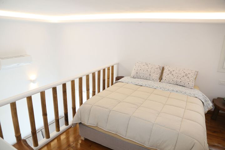 Room 47 of 187