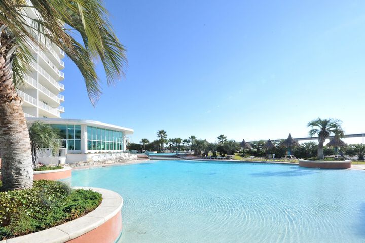 Hotel with Pool