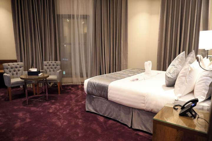 Room 21 of 36
