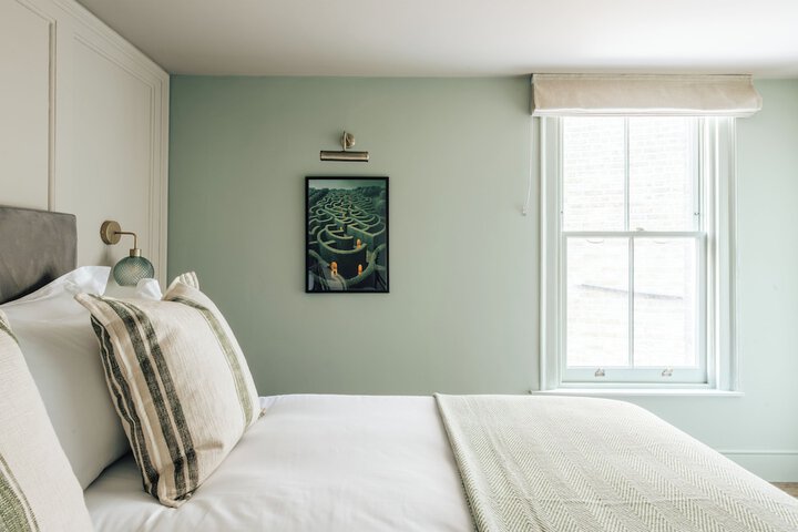 Room 84 of 160