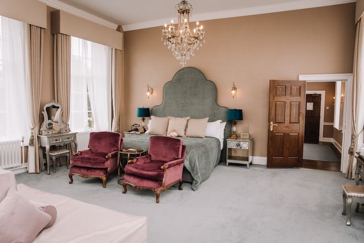 Room 15 of 47