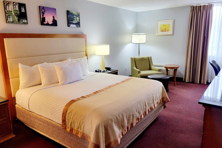 Room 15 of 40