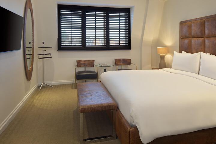 Room 34 of 129
