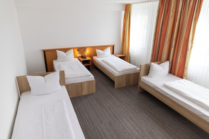 Room 20 of 42