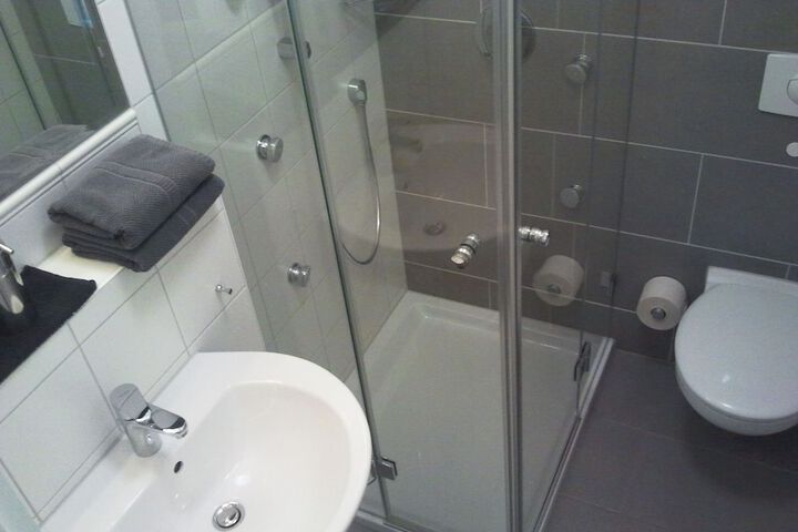 Room 13 of 29