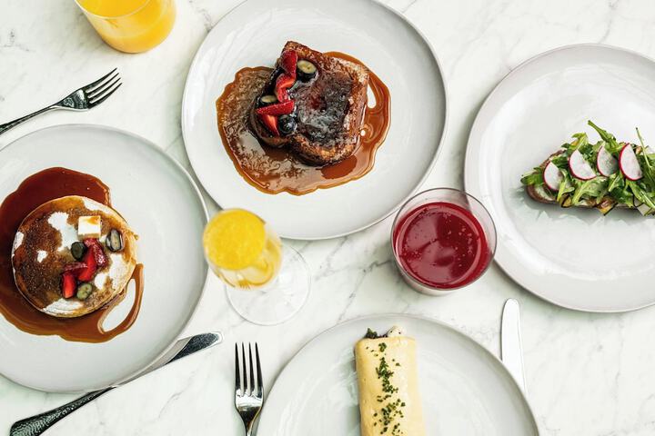 Breakfast/Coffee Service 125 of 157