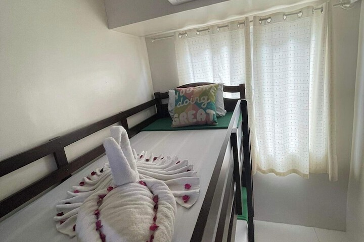 Room 55 of 216