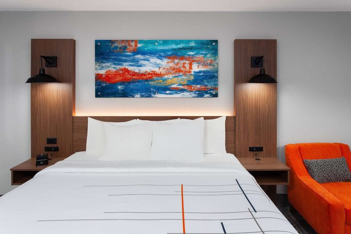 Room 21 of 42