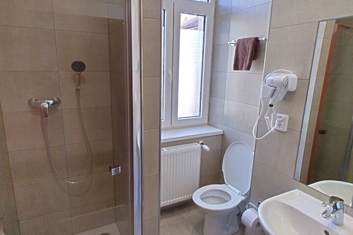Room 20 of 25