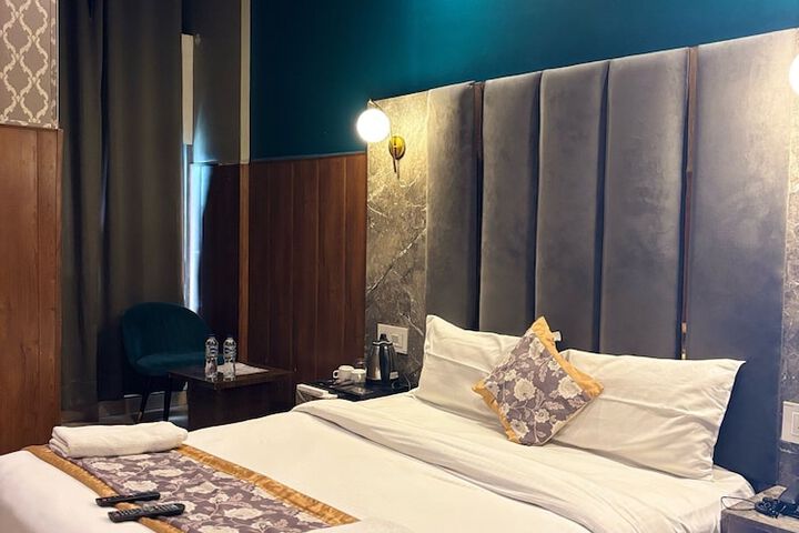 Room 20 of 38