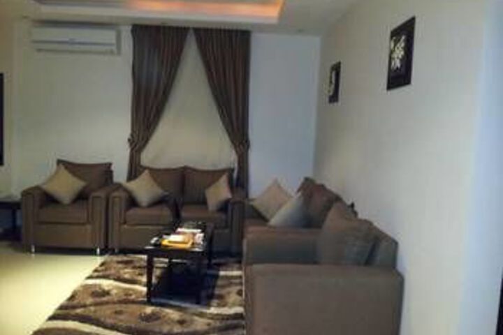 Room 12 of 17