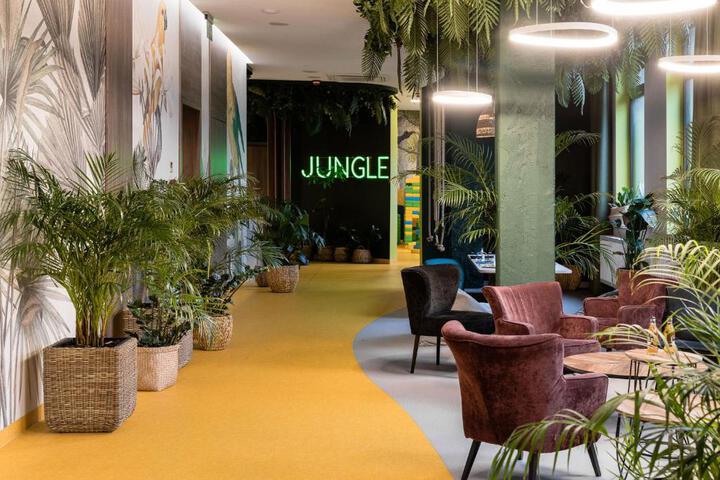 General 13 of 100
