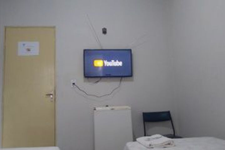 Room 140 of 189