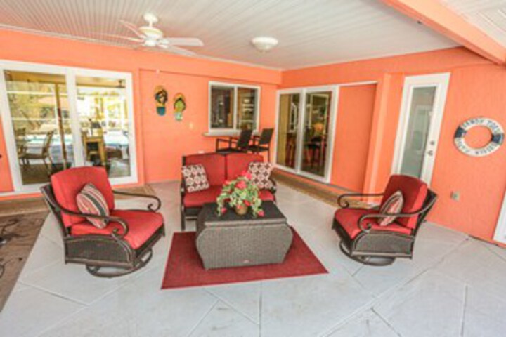 Terrace/Patio 4 of 37