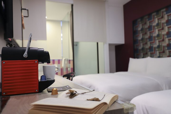 Room 25 of 117