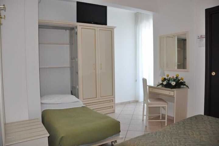 Room 29 of 44