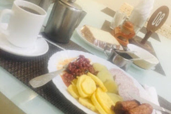 Breakfast/Coffee Service 16 of 25